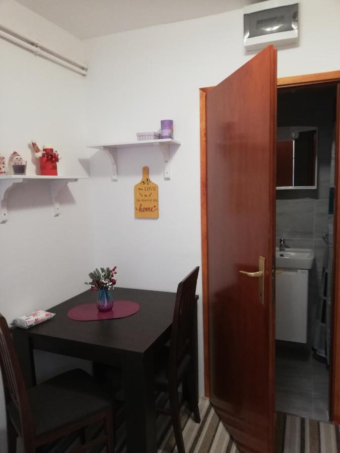 Studio Apartman Small Lili Popovaca Exterior foto